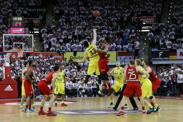 力于职业篮 力于职业篮