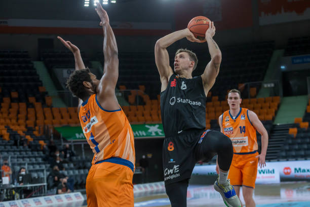 的基础上 的基础上